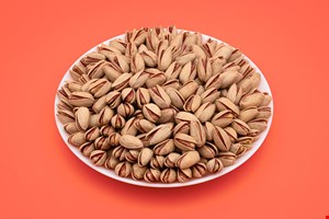 پسته اکبری شور (بسته ۱ کیلوگرمی)